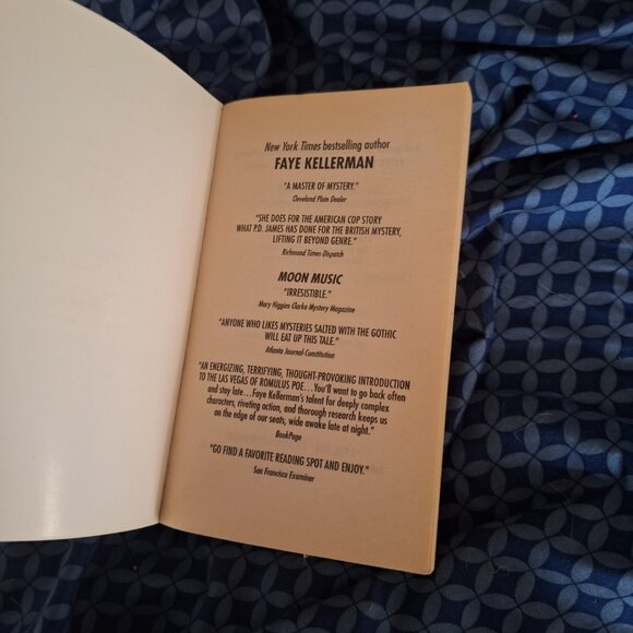 Moon Music - Picture 2 of 4